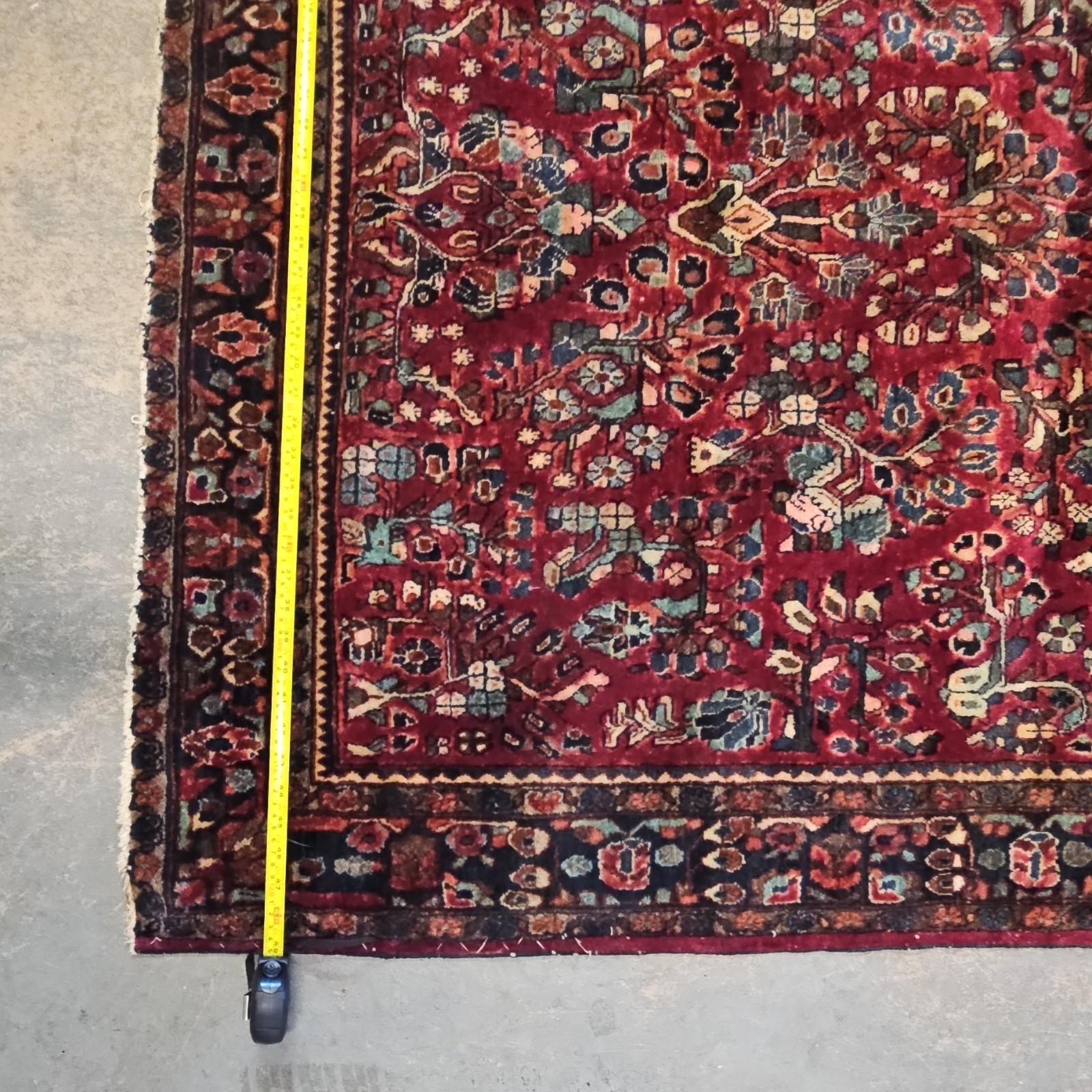 Antique Traditional Red/Multicolor Floral Rectangle Area Rug 45 x 76 in