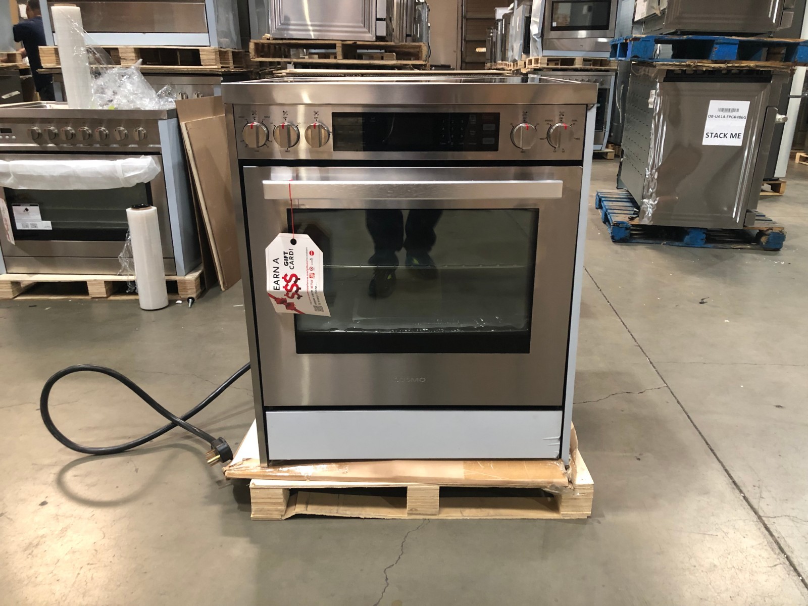 30 in. Electric Range, 5 Surface Burners (OPEN BOX, COSMETIC IMPERFECTIONS)