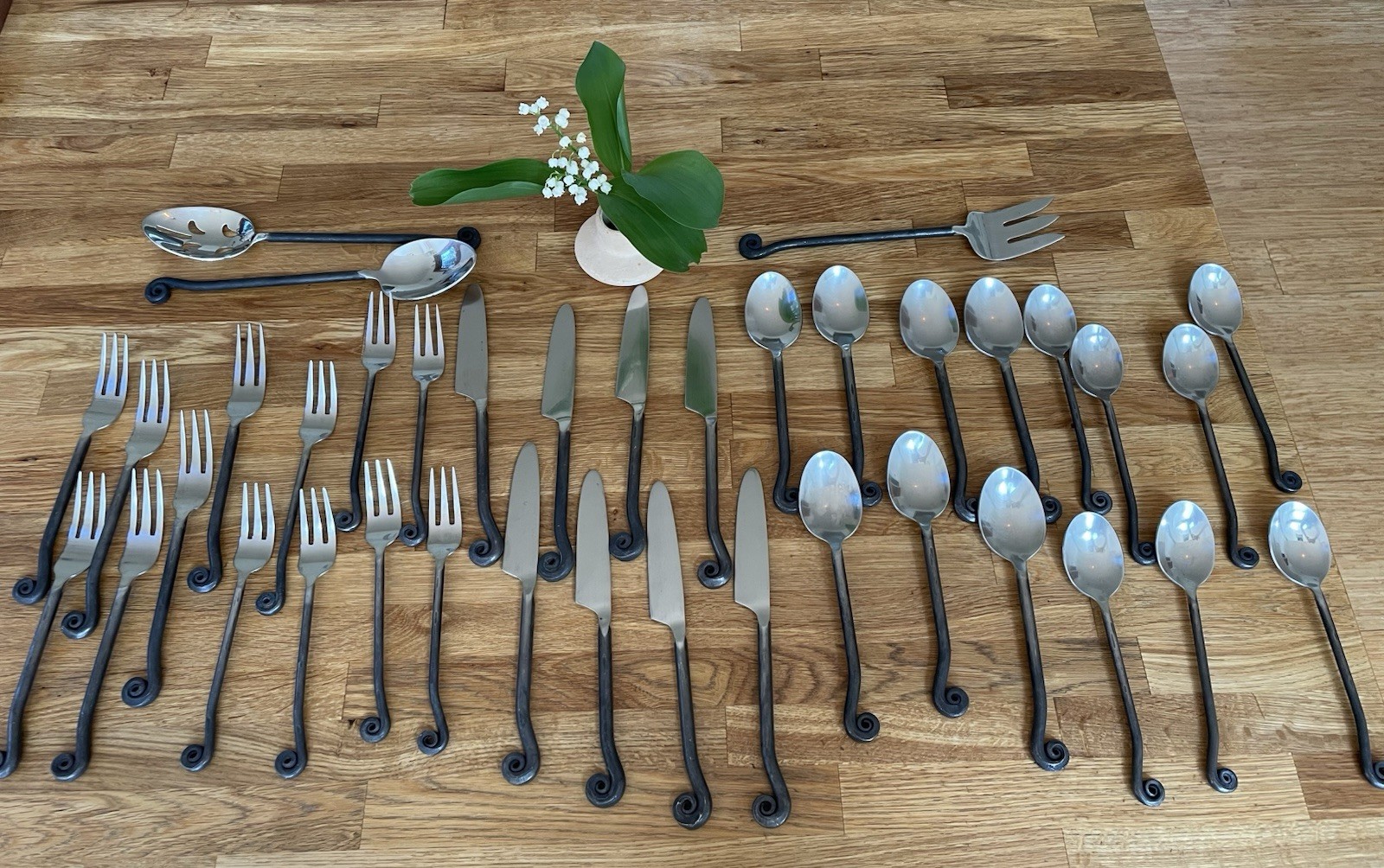 38 Piece Gourmet Settings Treble Clef Stainless Silverware & Serving Pieces VTG