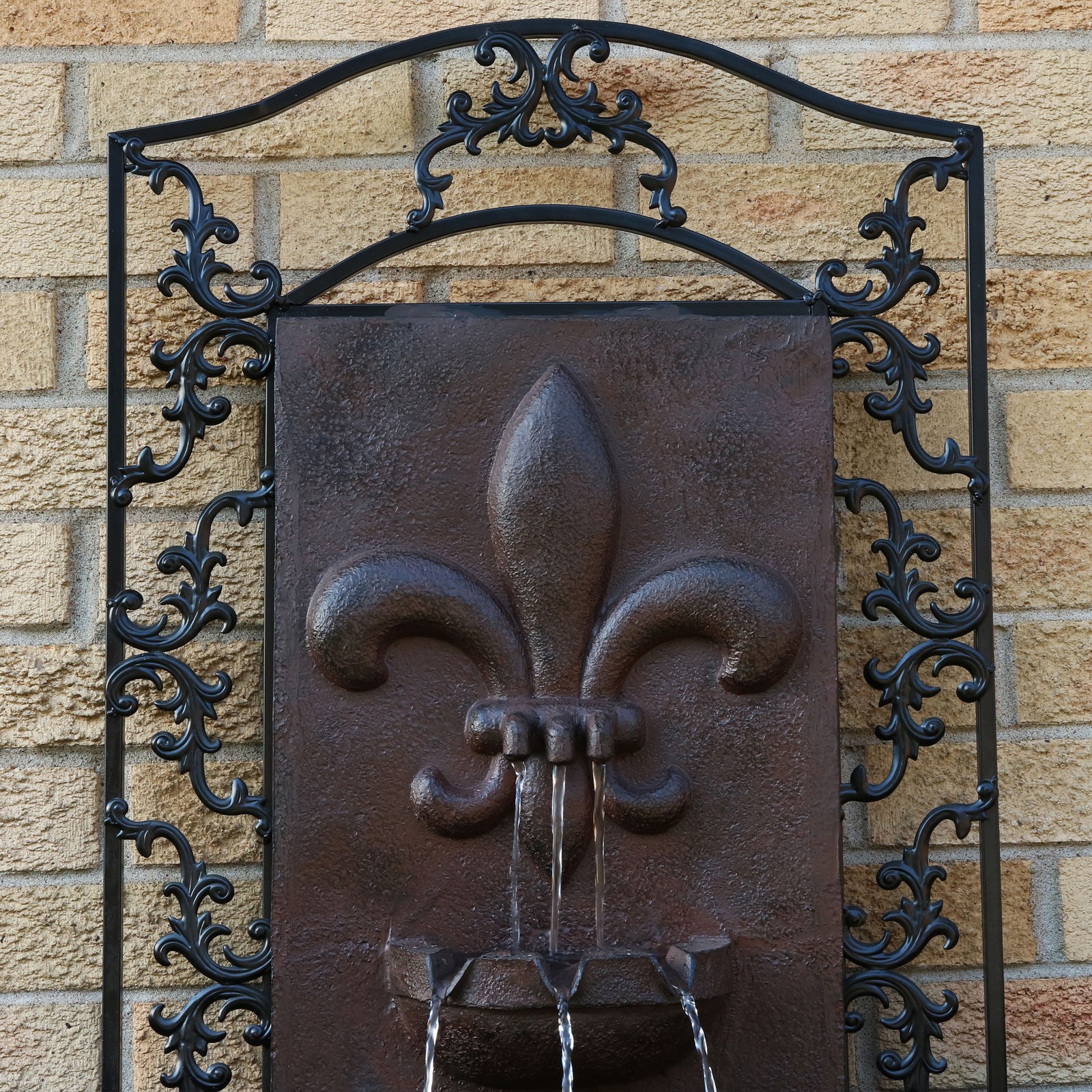 French Lily Polystone Outdoor Wall Fountain – Iron by Sunnydaze