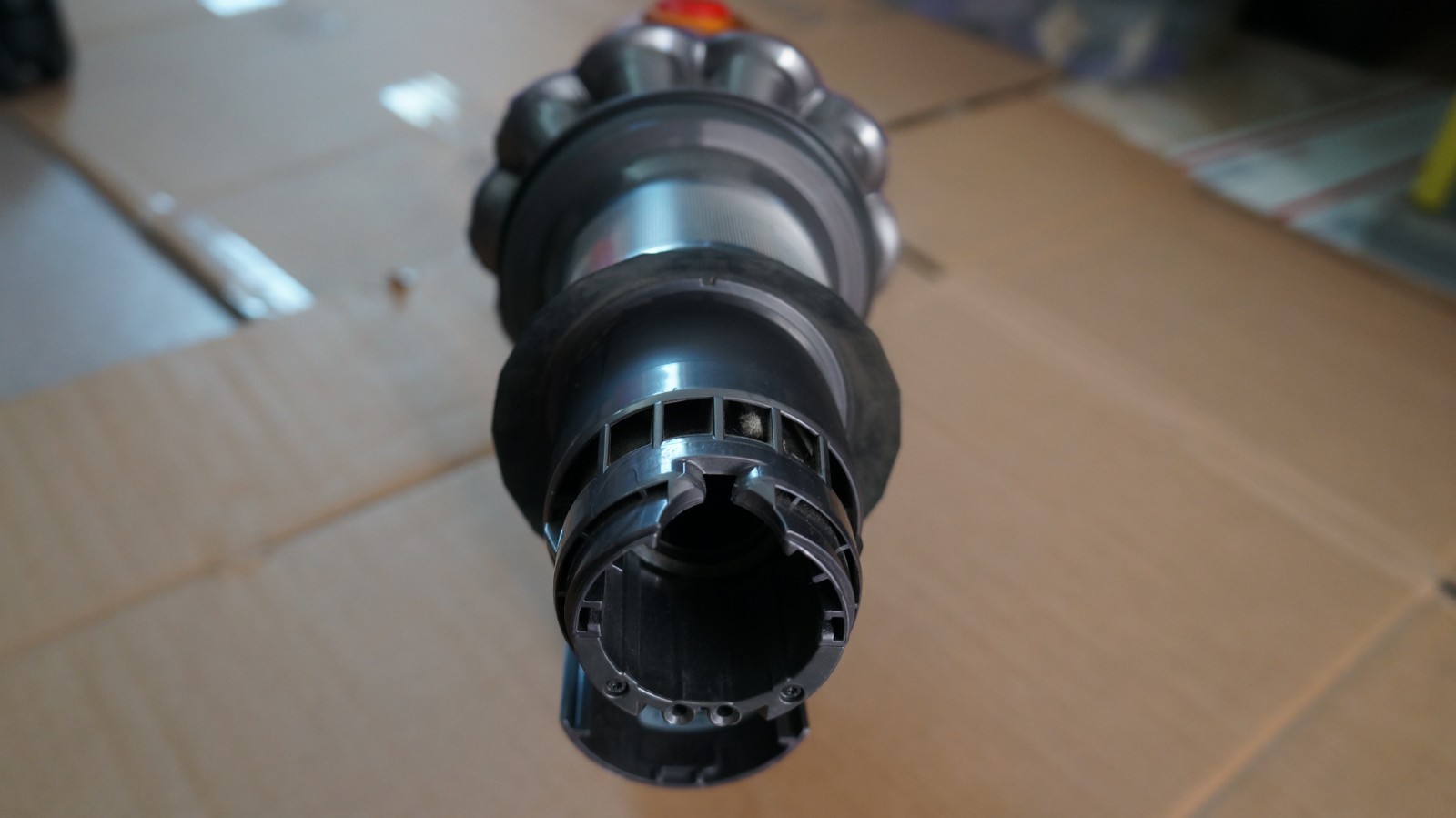 Genuine Dyson V12 Detect Motorhead Main Body. Good working.