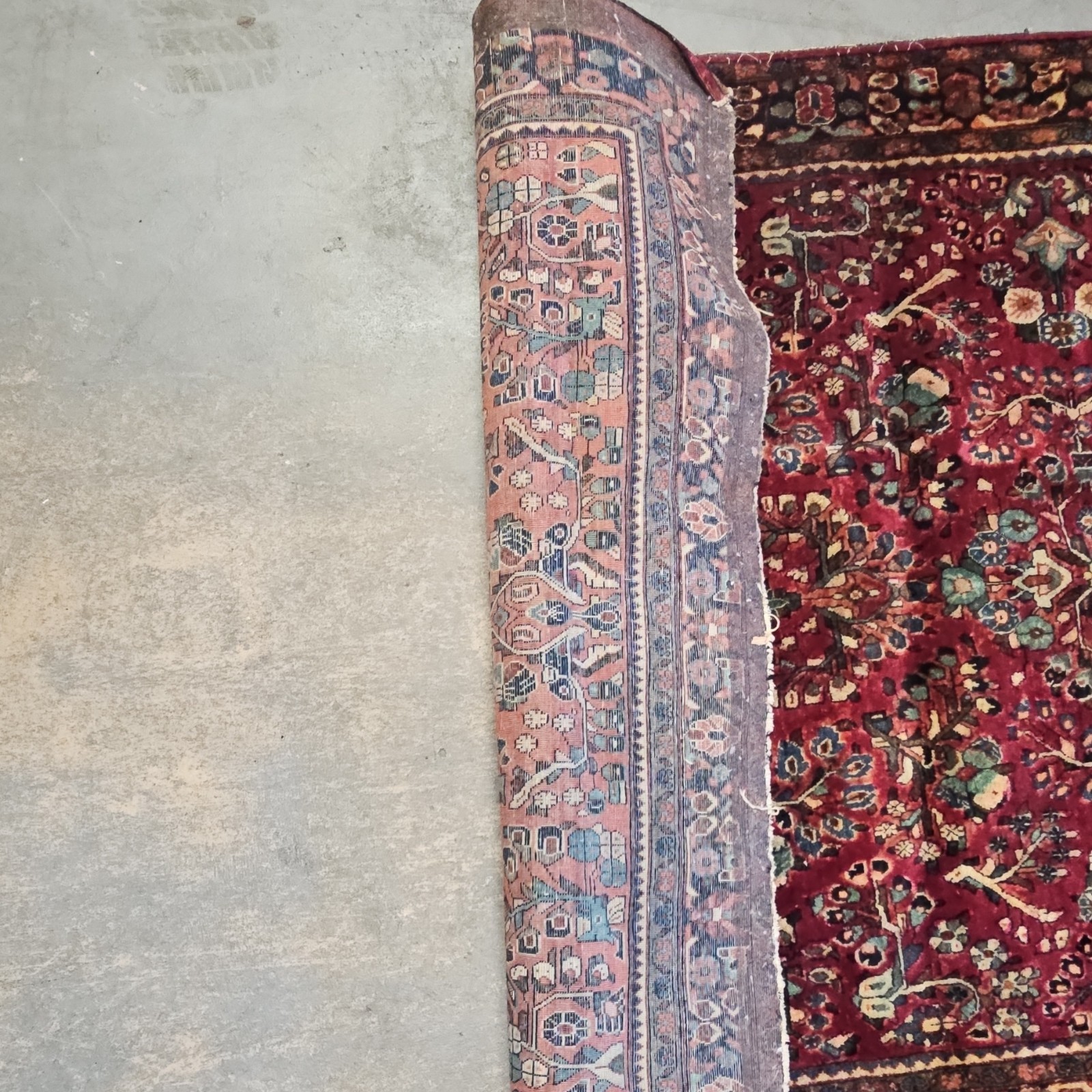 Antique Traditional Red/Multicolor Floral Rectangle Area Rug 45 x 76 in