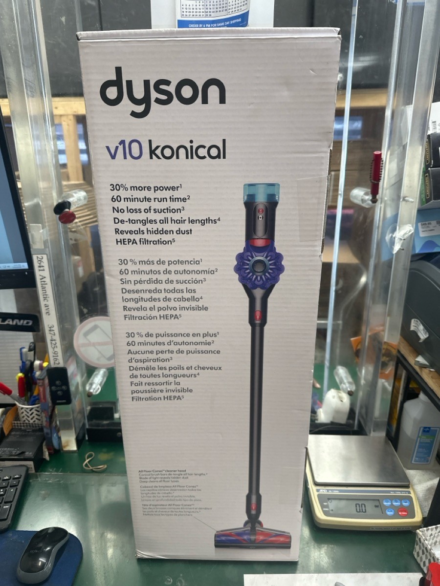 Dyson V10 Konical Anti-tangle Illuminating Cordless Vac w/ Wall Dock (E10050937)