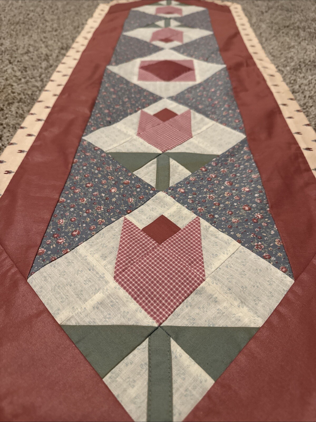 Quilted table runner Tulips country chic handmade pink ivory 51×15.5 in Spring