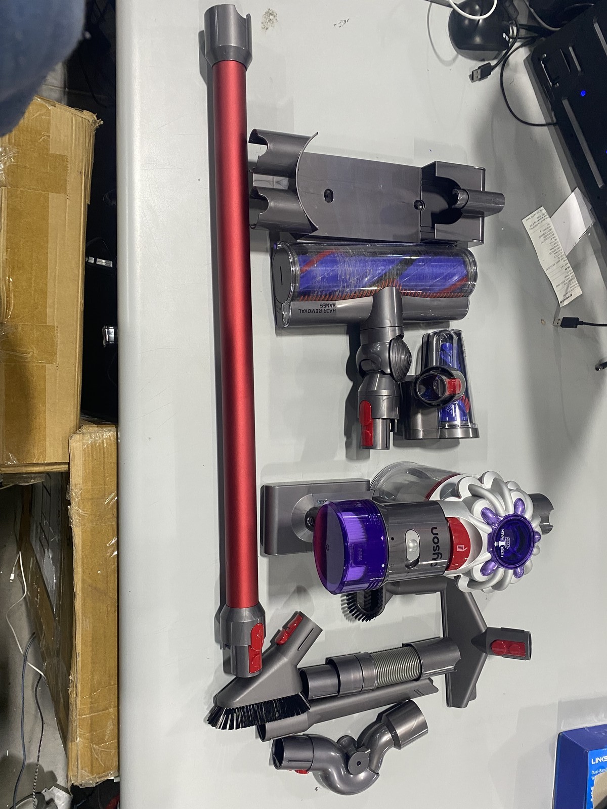 DYSON V8 EXTRA CORDLESS VACUUM CLEANER – RED