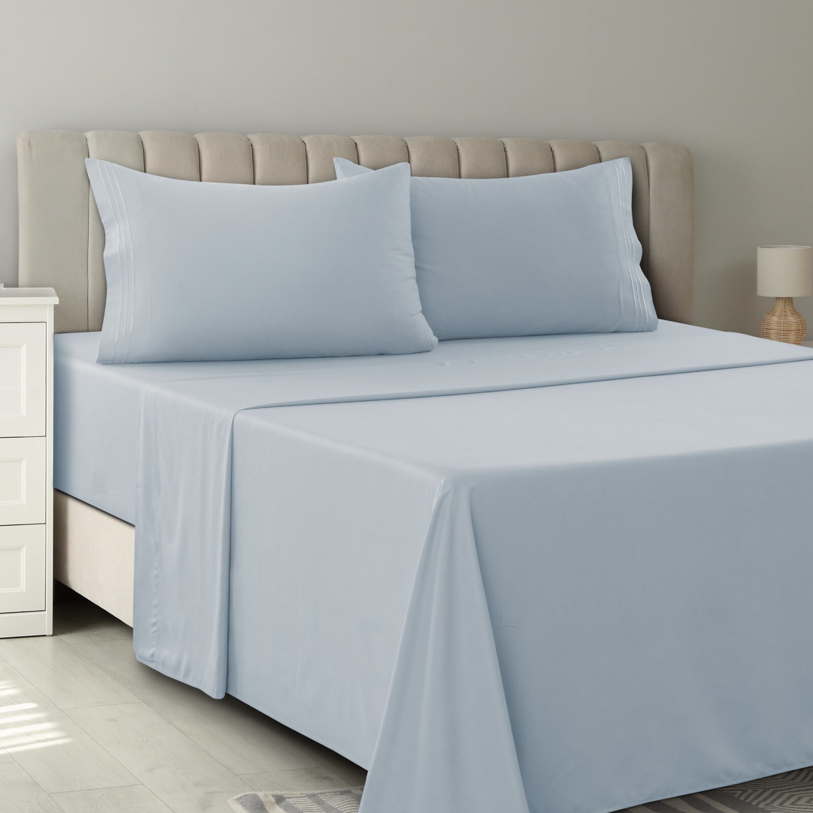 4 Piece Premium Bed Sheet Set Hotel Luxury Ultra Soft Deep Pocket Sheets Set