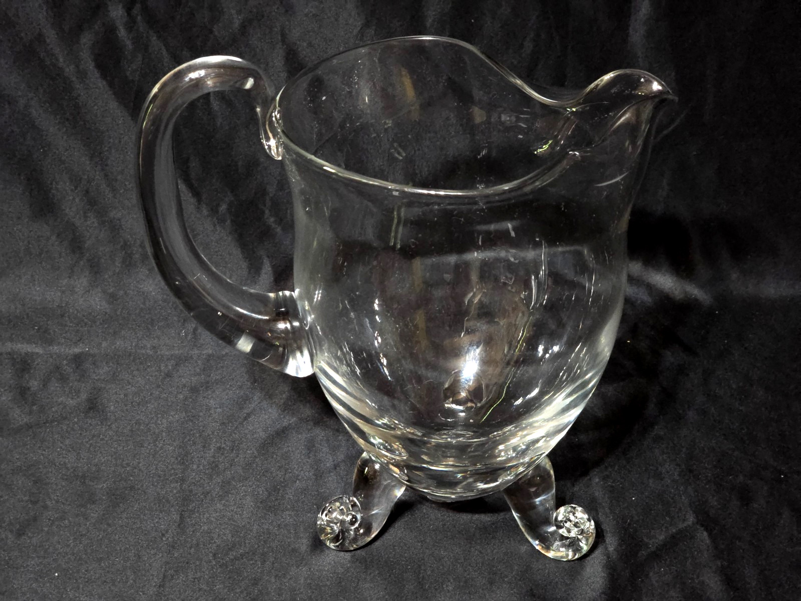 Crystal Clear Industries Kimberly Footed Pitcher 90 oz 3 Qt w/ Ice Lip