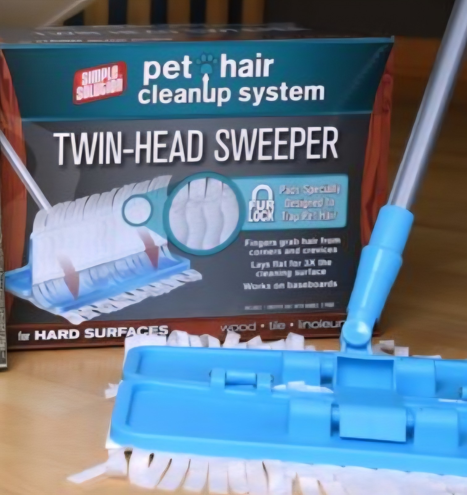 Simple Solution Twinhead sweeper With 6 refill pads pet hair cleanup furlock New