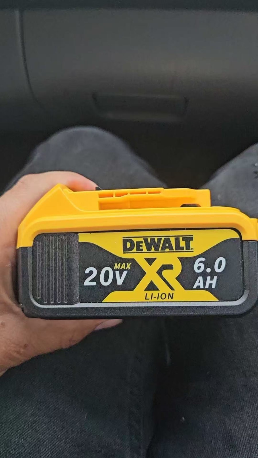 DEWALT DCB206 20V Max Premium XR 6.0Ah Lithium-Ion Battery