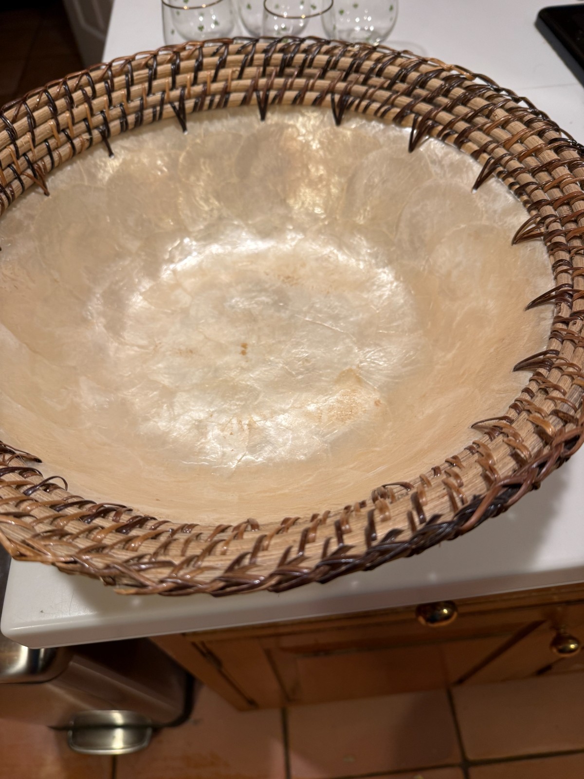 Mother of Pearl WITH INTRICATE BASKET WEAVE RIM 15″ X 4.5″H BEAUTIFUL