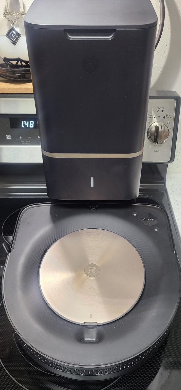 Roomba S9+ Plus iRobot Self Emptying Free Xtra Replacement Rollers. Lightly Used