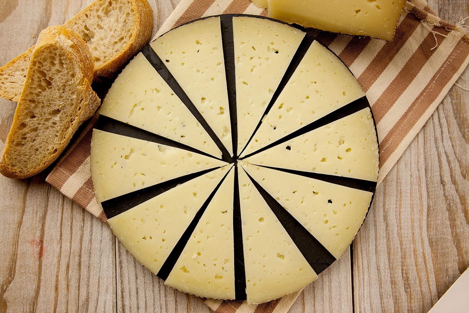 Manchego Reserve (Extra Aged) – Whole Wheel (7 pound)