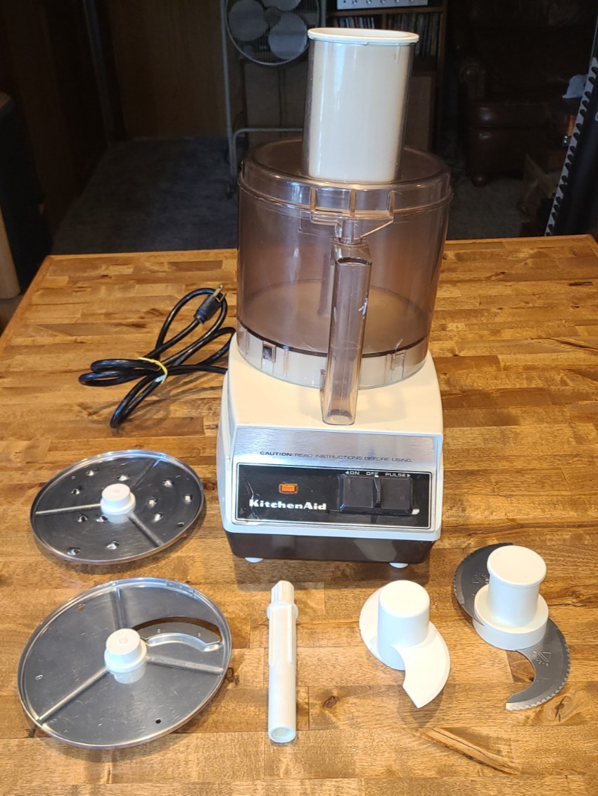 Vintage KitchenAid KFP700 Food Processor Hobart Works Sold AS-IS See description
