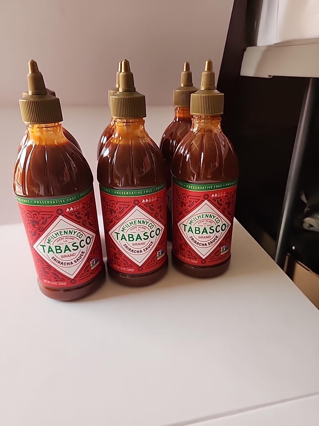 Case Of 6TABASCO Sriracha Hot Chili Sauce – 20 Oz. Bottle BB 12/2025