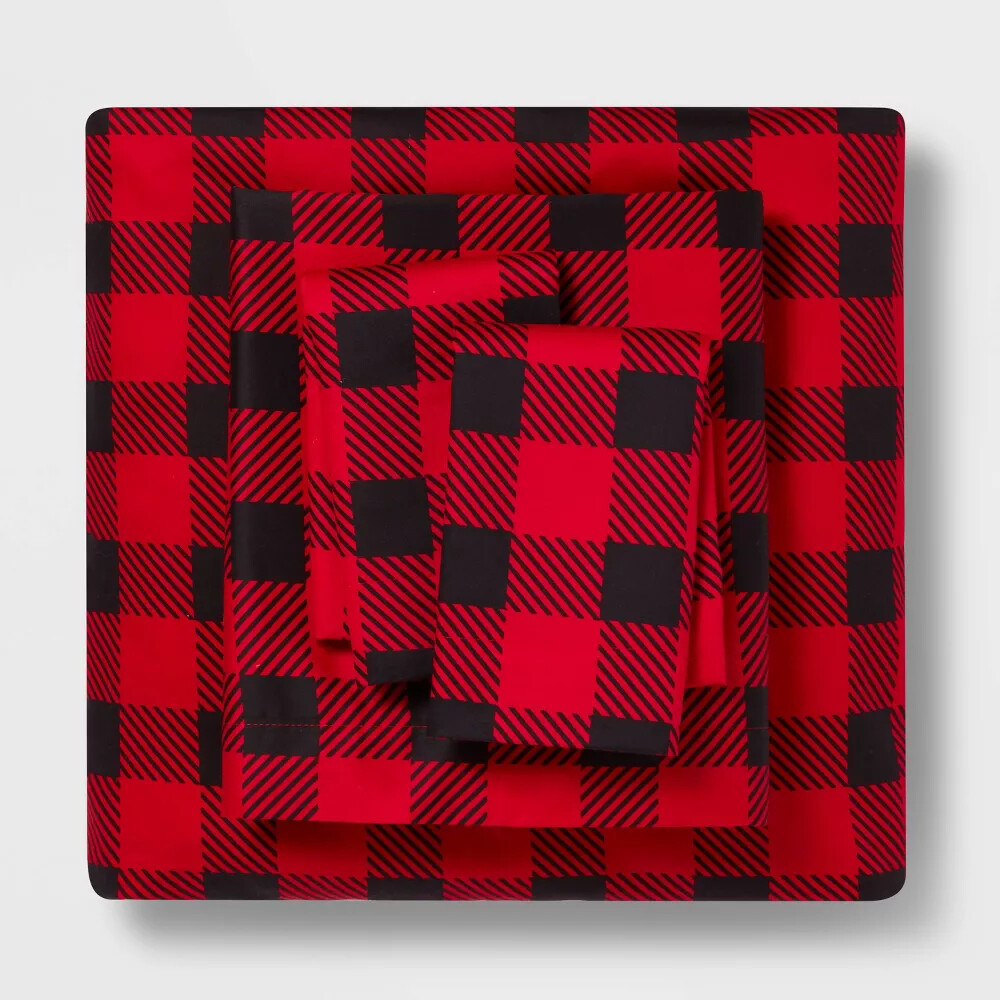 BLACK AND RED BUFFALO PLAID MICROFIBER 4PC BED SHEET SET in QUEEN and KING SIZE