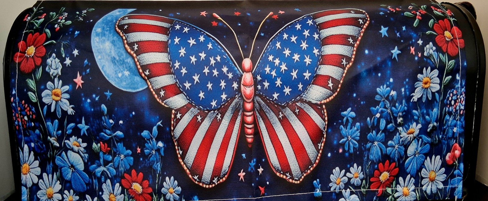 Magnetic Patriotic Butterfly Mailbox Cover – July 4th / anytime ( 21″ x 18″)