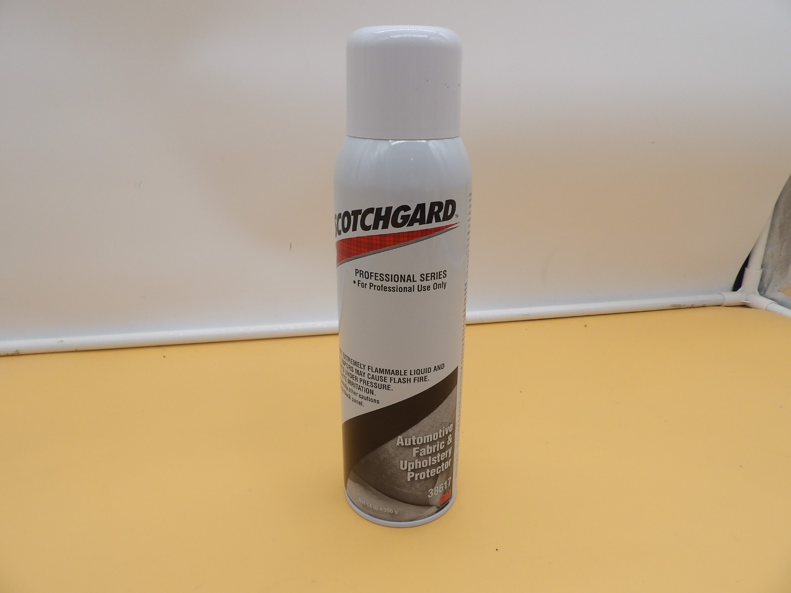 Scotchgard 3M Fabric Upholstery Protector 14 oz Scotchguard 1 can Professional