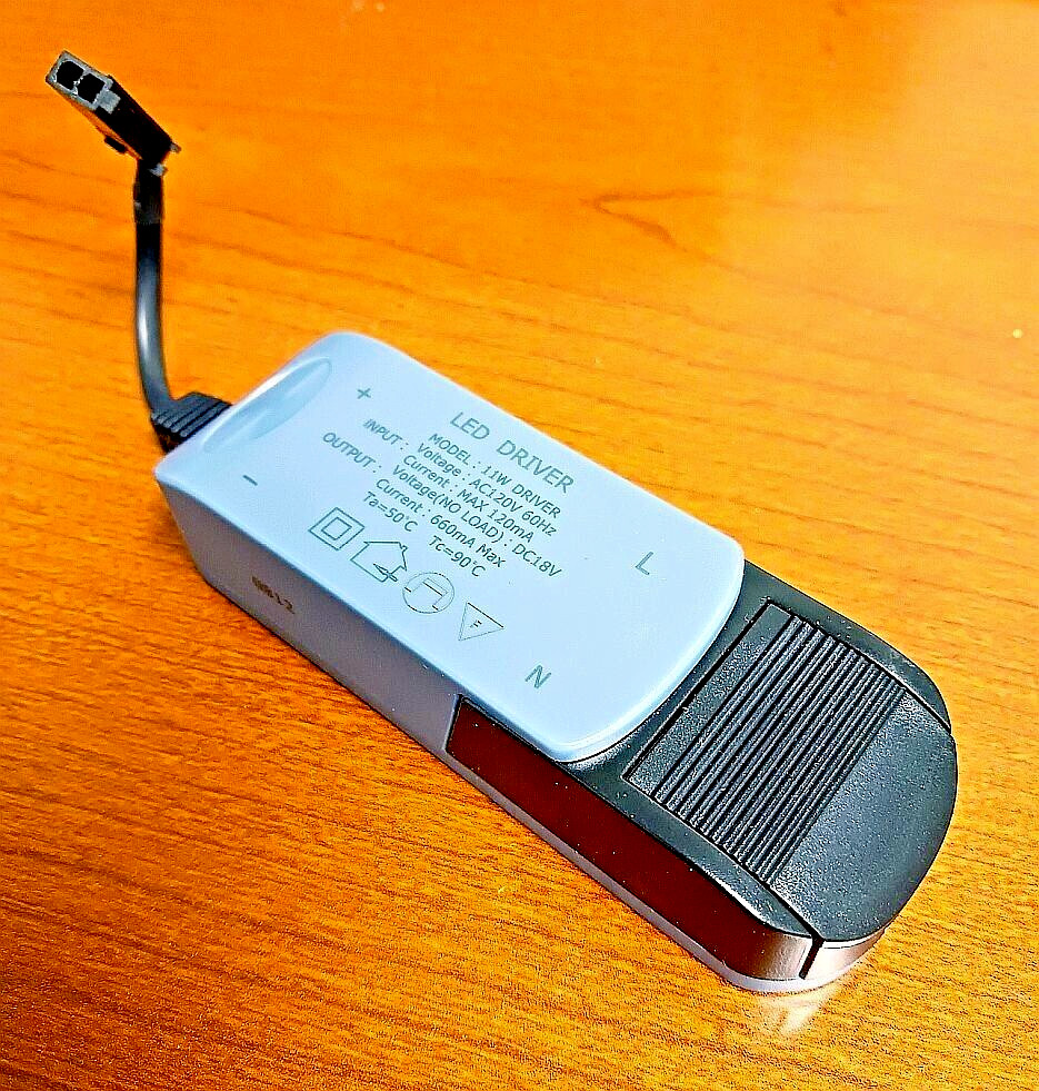 LED Driver Constant Current 11W 18VDC 600mA 120VAC input 60Hz [75-200]