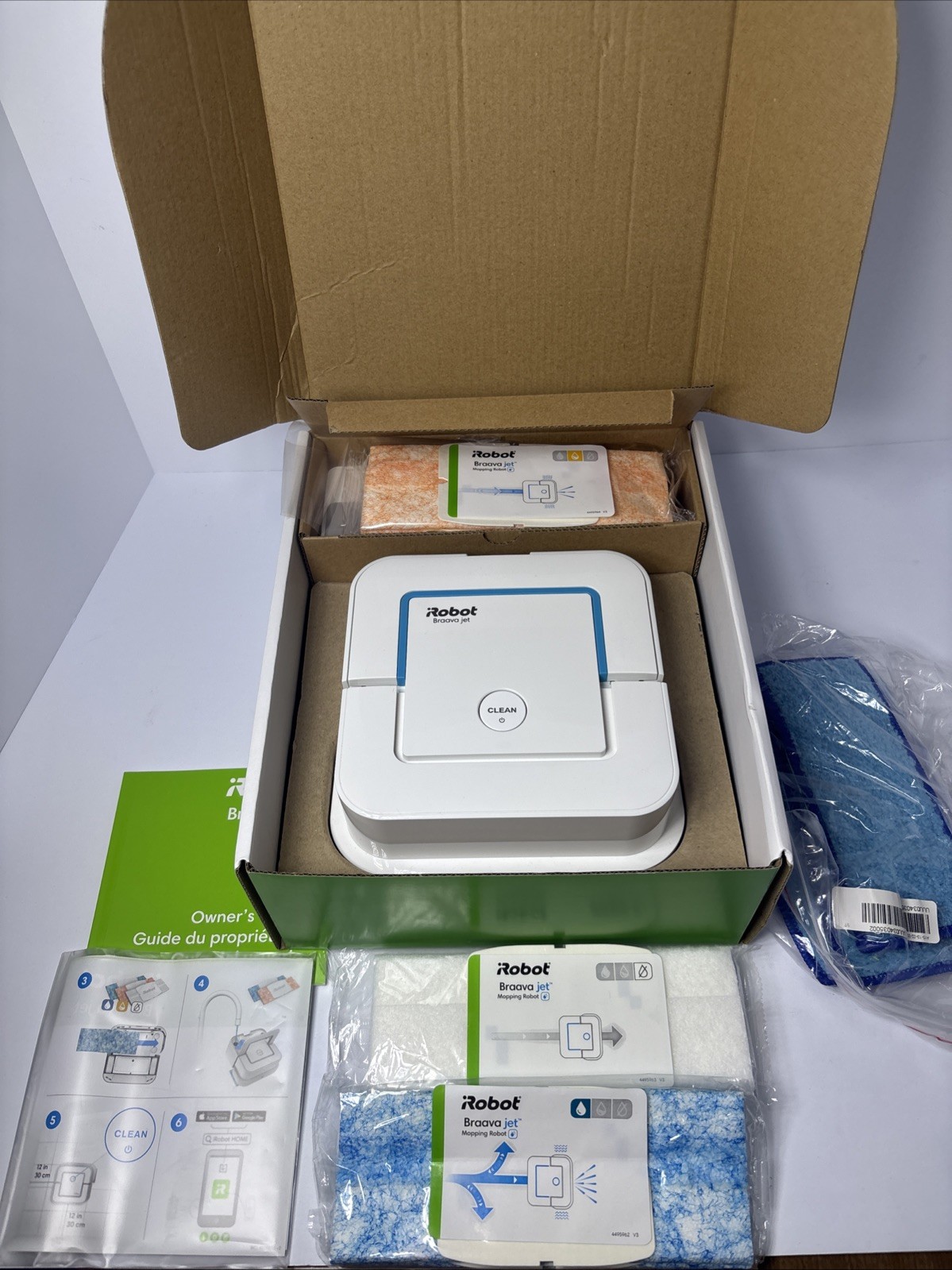 iRobot Braava Jet 240 Robot Mop App Control Precision Spray OPEN BOX Complete