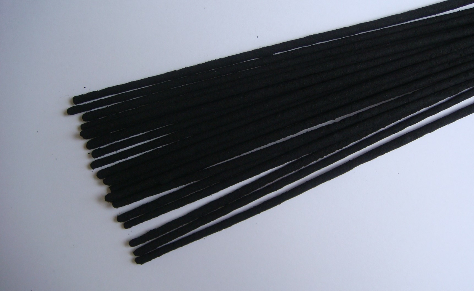 20 Musk Incense Sticks Handrolled In Mexico Long Duration 1.5 hours