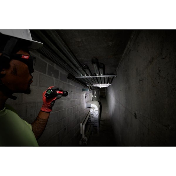 Milwaukee Tool 2162-21 Redlithium Usb 2, 000 Lumen Slide Focus Flashlight