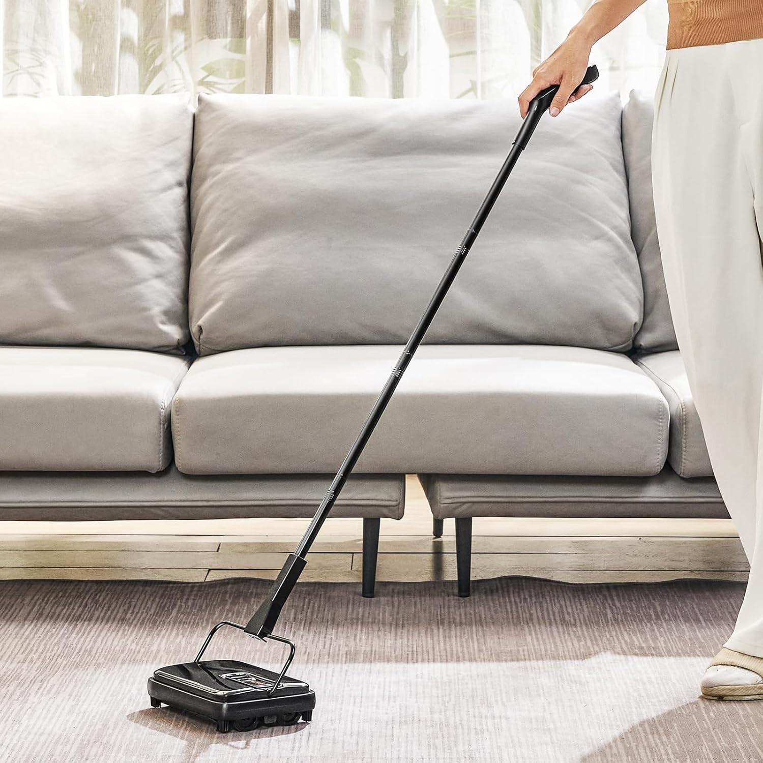 Compact Manual Carpet Sweeper for Pets – 180-Degree Rotation & Easy Cleaning