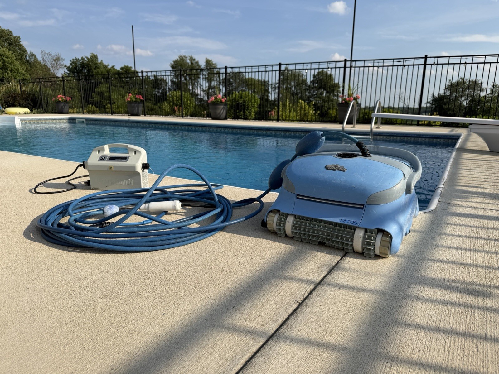 Dolphin M200 Pool Cleaner Robot