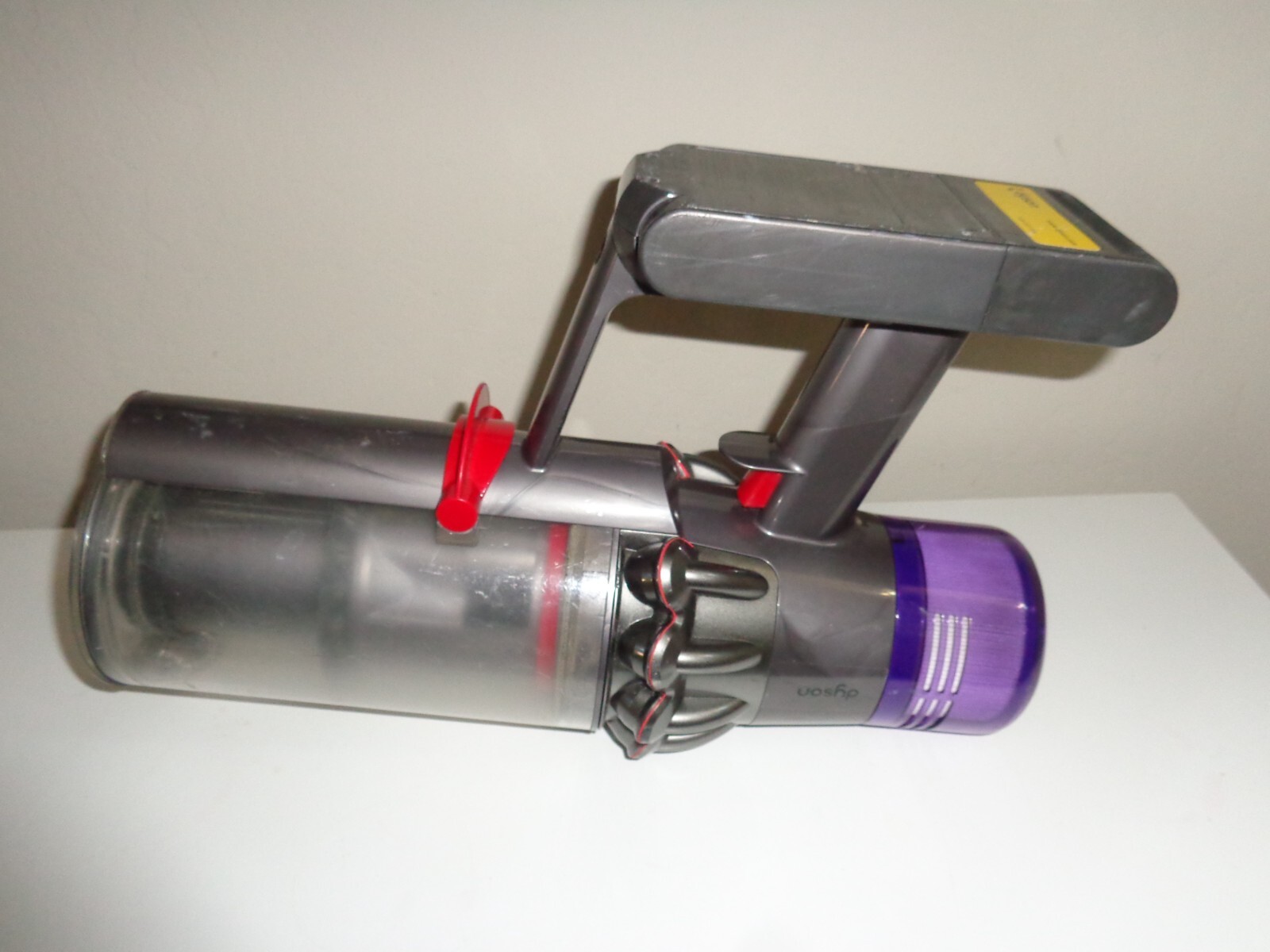 Dyson V11 Absolute/Torque Drive Cordless Stick Vacuum SV14 BODY ONLY & FREE SHIP