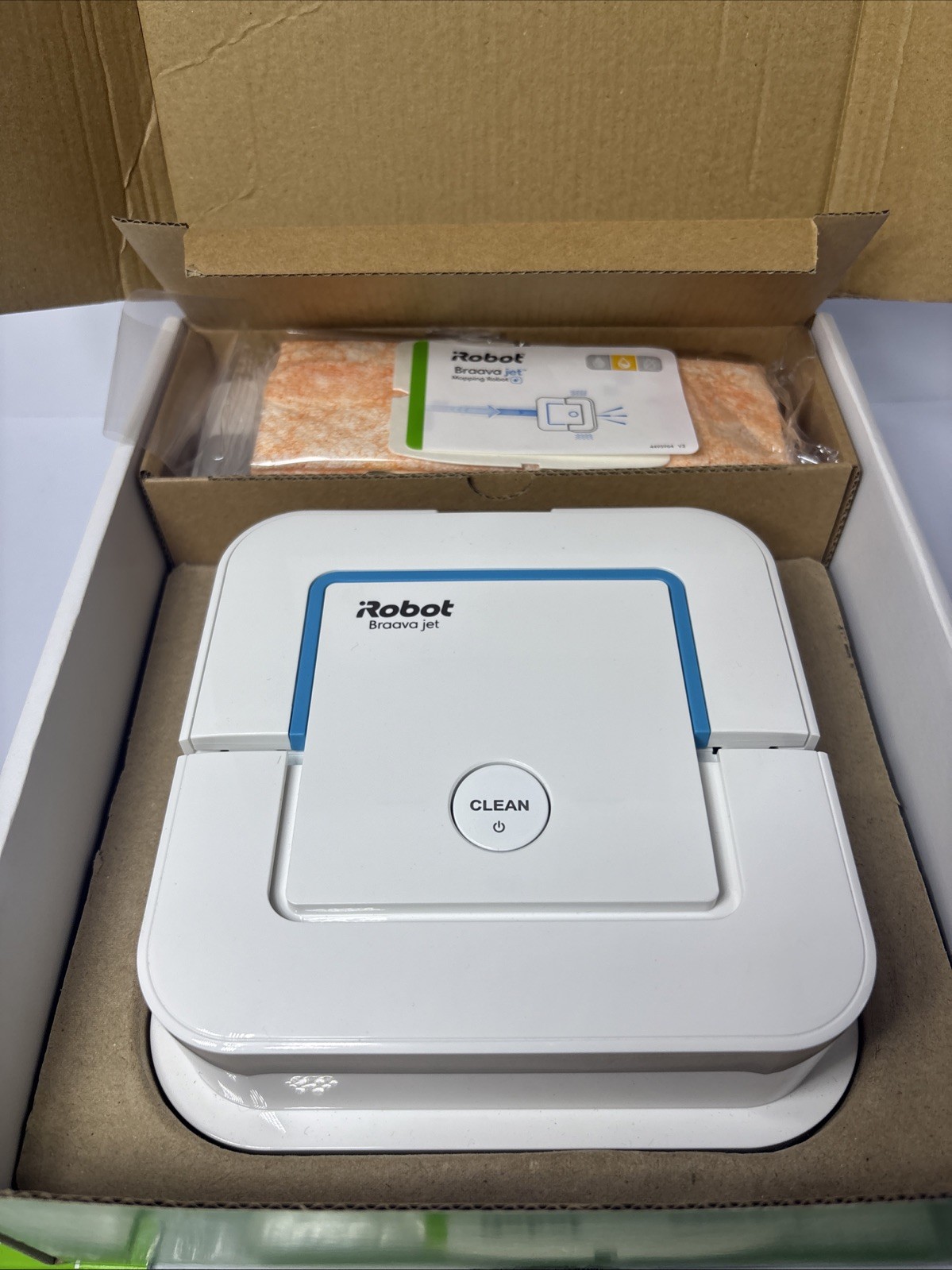 iRobot Braava Jet 240 Robot Mop App Control Precision Spray OPEN BOX Complete