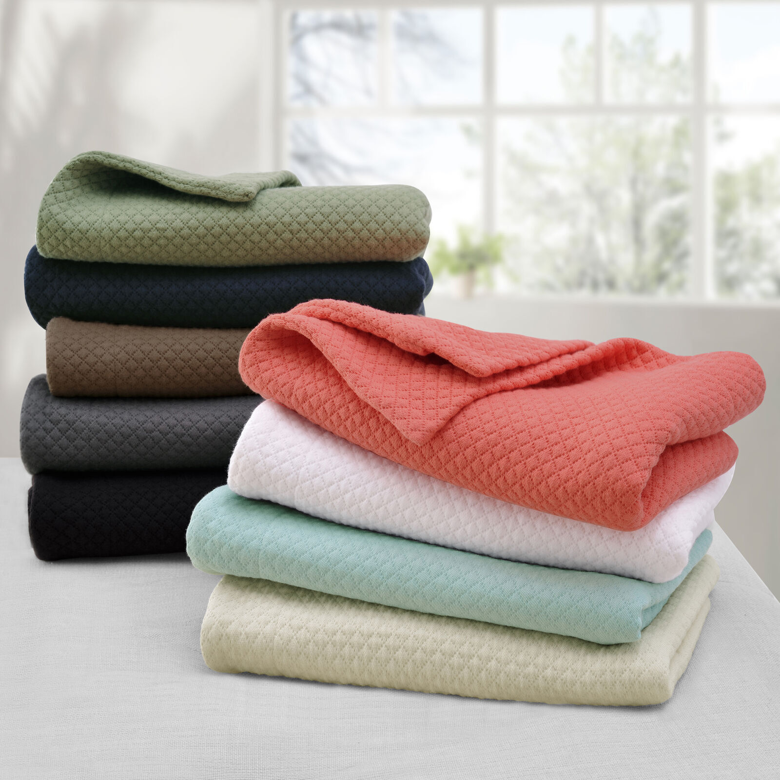 Cotton Solitaire Geometric Jacquard Matelasse Bedspread & Bed Pillow Sham Set