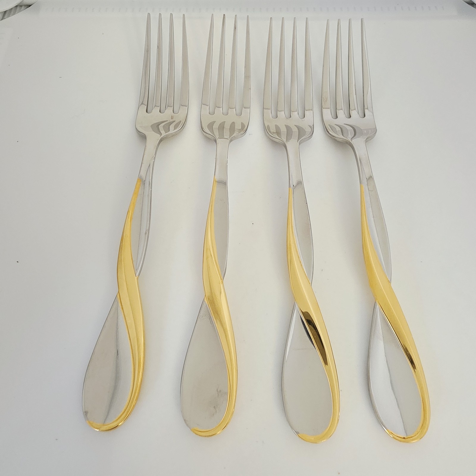 Oneida Golden Aquarius Dinner Forks 7 1/4” USA Stainless Steel Set of 4 Flatware