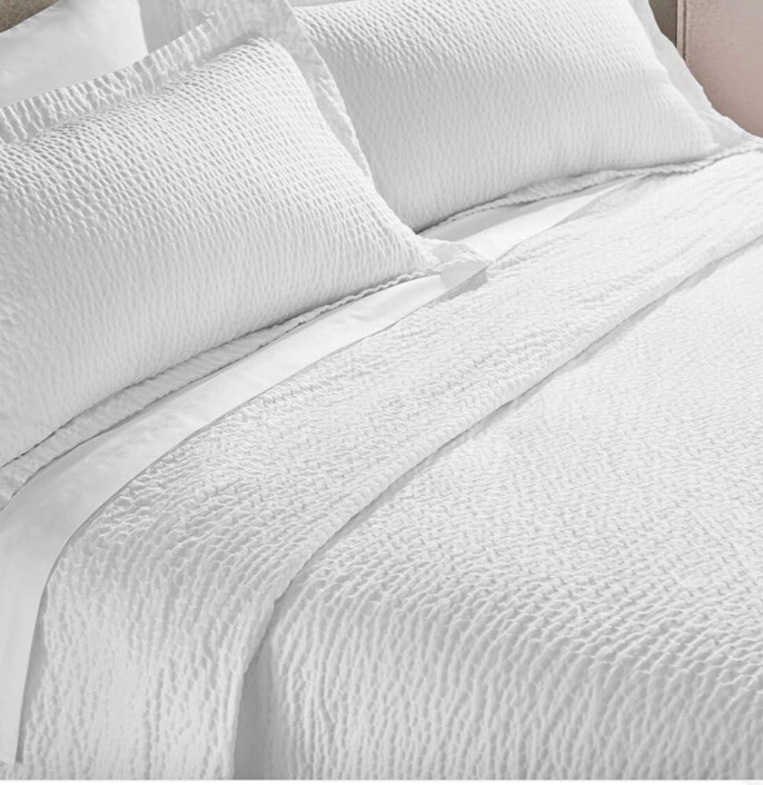 Marriott International Cobblestone Wash Activated Ripple Texture Queen Coverlet