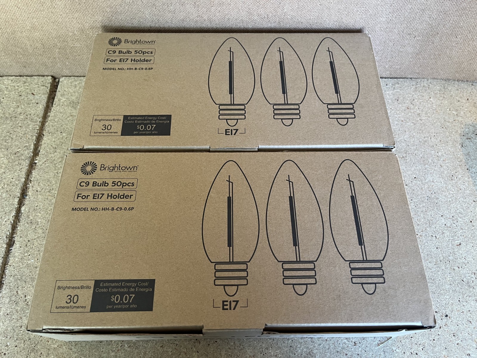 100 Pack Brightown C9 LED Bulbs 120V Pure White E17 Screw Strawberry Strip