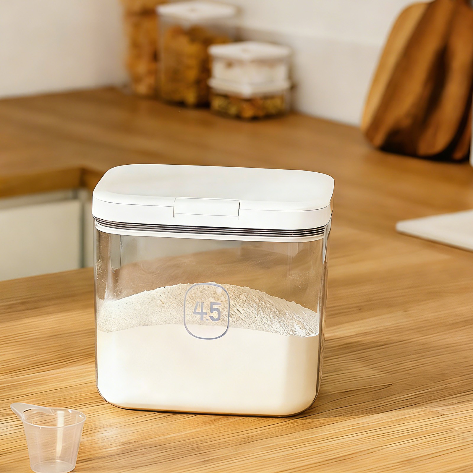 4.5L Flour Container with Measuring Cup, 8.07*6.54*7.6in PET Flour Container