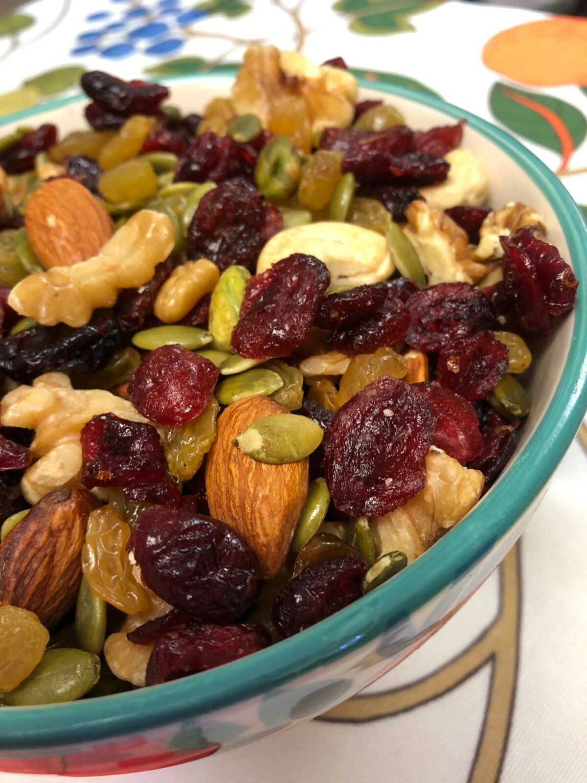 Omega-3 Deluxe Mix Cranberries Raisins Cashews Walnuts Almond Pistachio Pecans